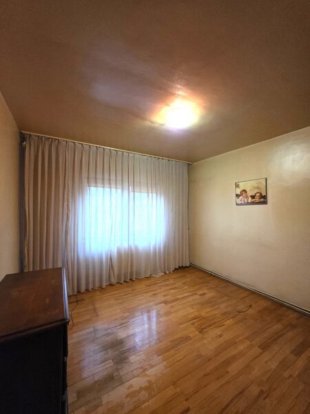 Decebal, Mesterul Manole, 4 camere parter, 95 mp, bloc 1990 comision 0%